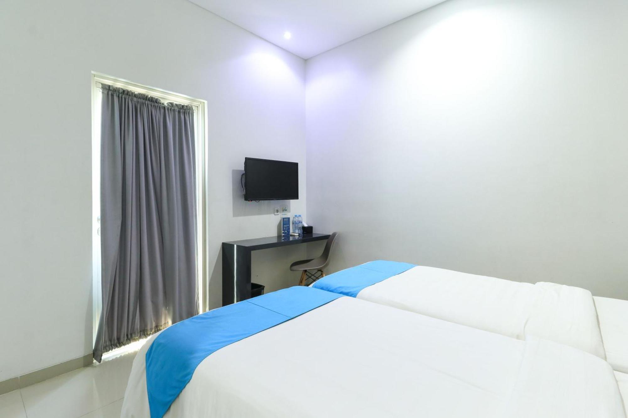 Hotel Berlian International Surabaya Exterior foto